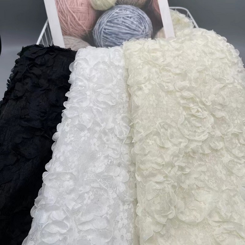 Embroidery Design 3D - Tissu en dentelle et Tulle brodé