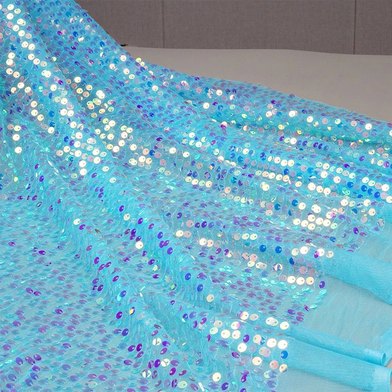 Tissu brodé à paillettes arc-e - Embroidery Gradient avis et prix