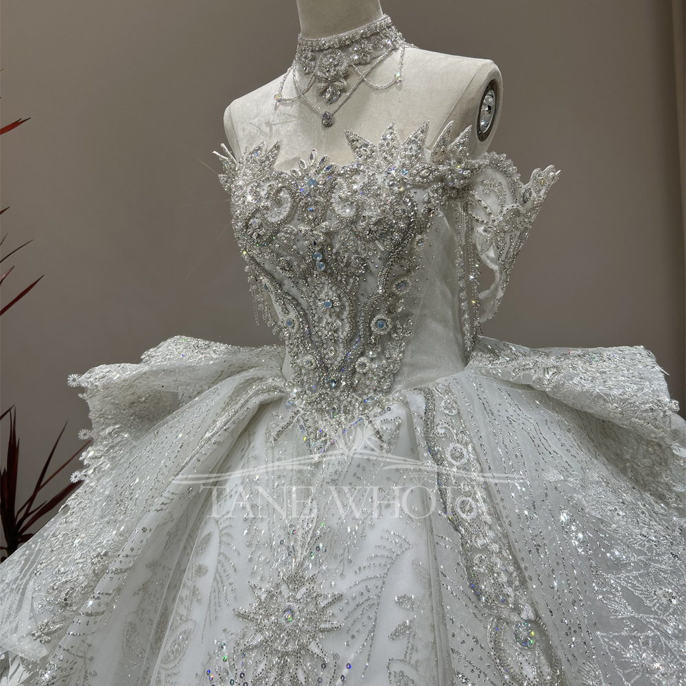 Robes De Mariée Sur Mesure ché - Embroidery Organza avis et prix