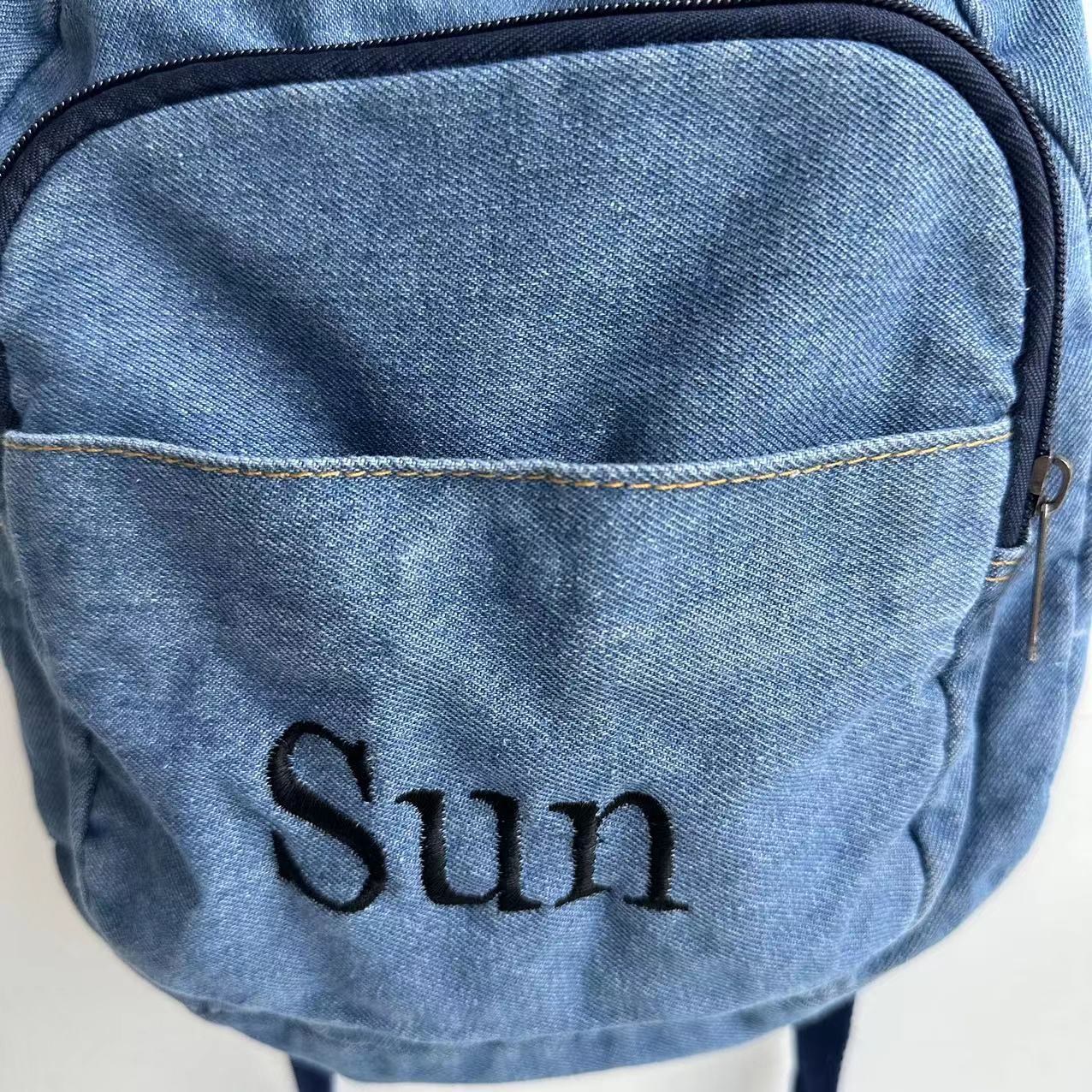 Sac à dos en denim brodé avec  - Embroidery Name avis et prix