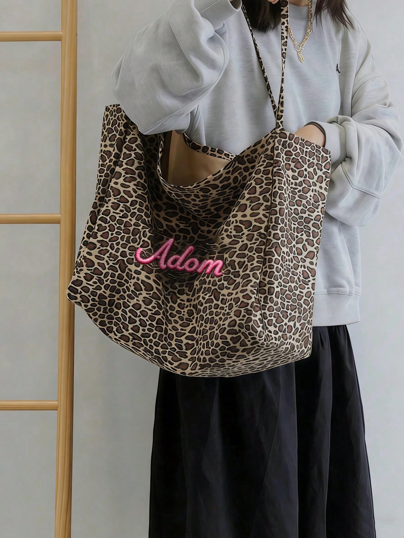 Sac fourre-tout personnalisé à - Embroidery Name avis et prix