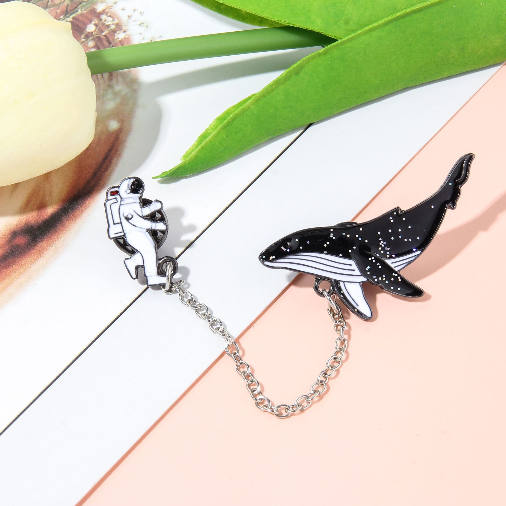 Broche en Denim pour femmes, B - Embroidery Whale avis et prix