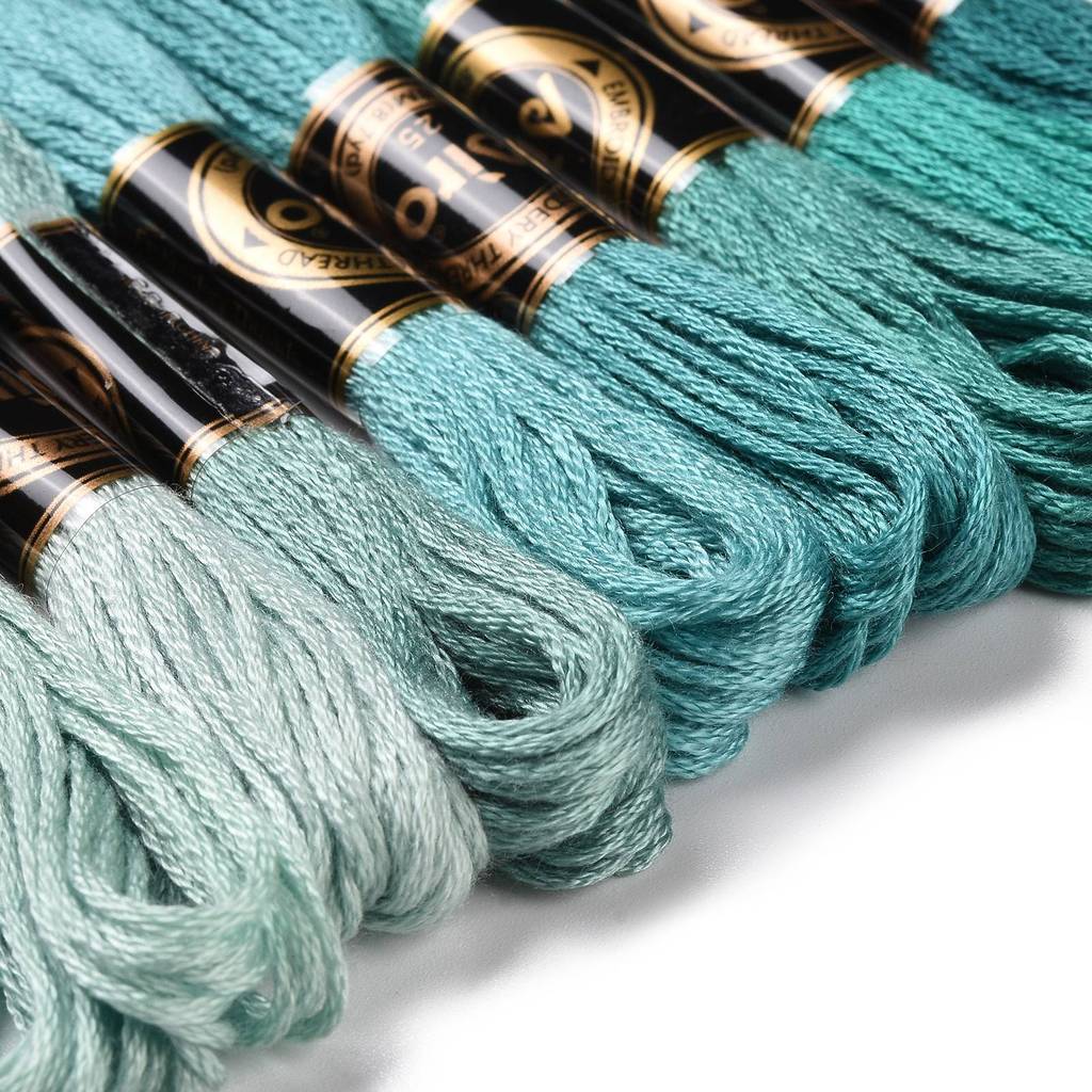 1 lot de 8 écheveaux de fil à  - Embroidery Floss avis et prix